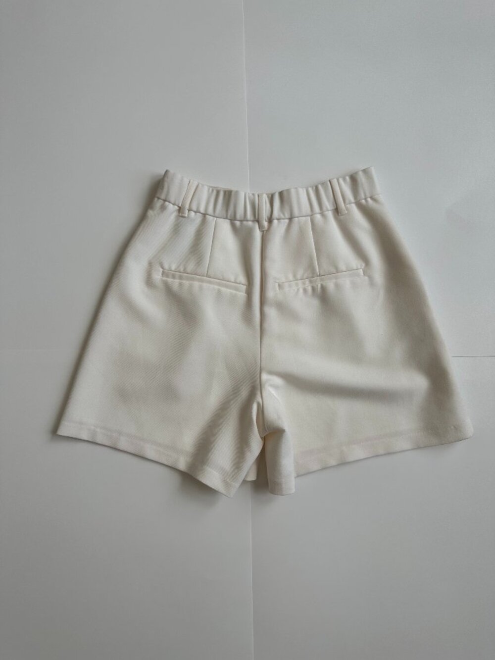 A&F High-Waist Tailored Shorts - Picture 6 of 6